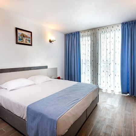 Panorama Blue Family Hotel And Free Parking Nesebar Eksteriør bilde