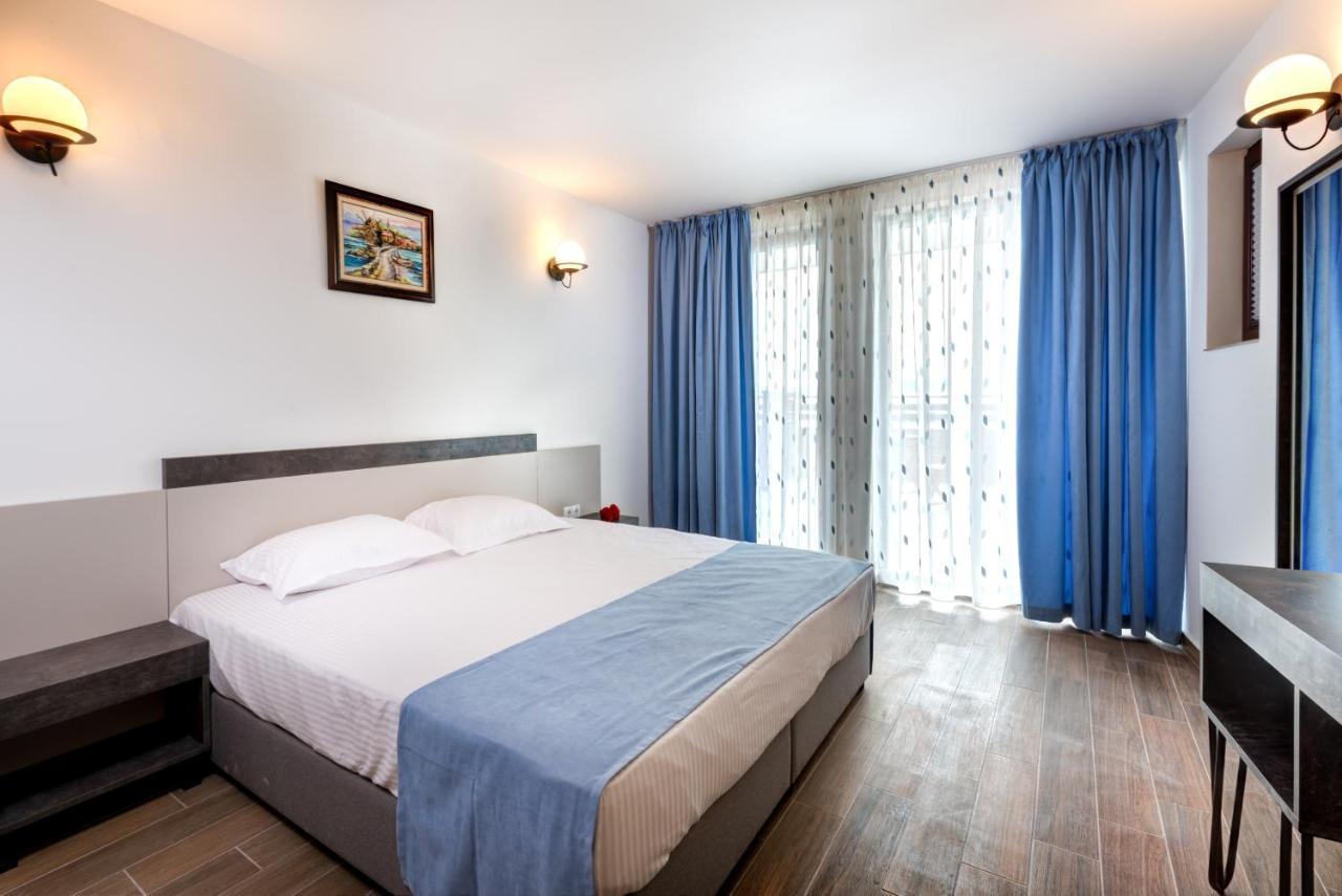 Panorama Blue Family Hotel And Free Parking Nesebar Eksteriør bilde