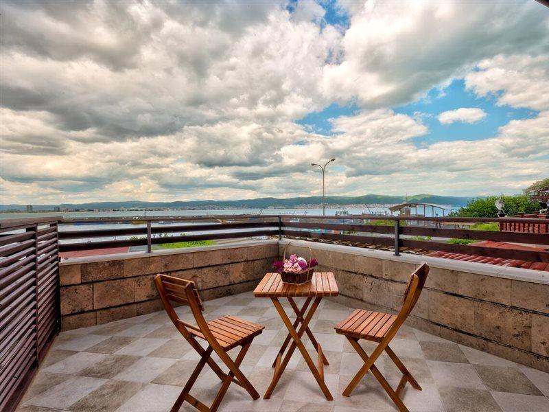 Panorama Blue Family Hotel And Free Parking Nesebar Eksteriør bilde
