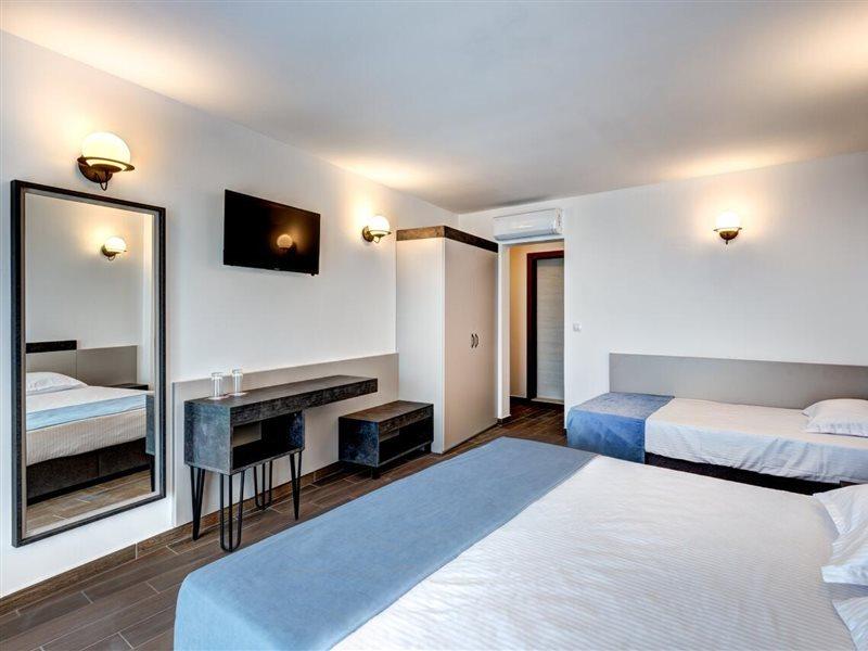 Panorama Blue Family Hotel And Free Parking Nesebar Eksteriør bilde