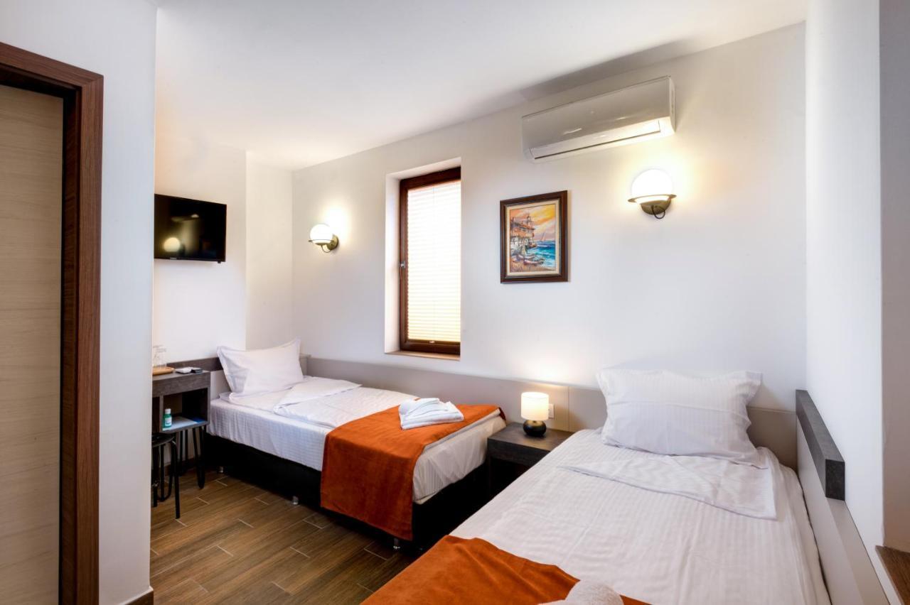 Panorama Blue Family Hotel And Free Parking Nesebar Eksteriør bilde