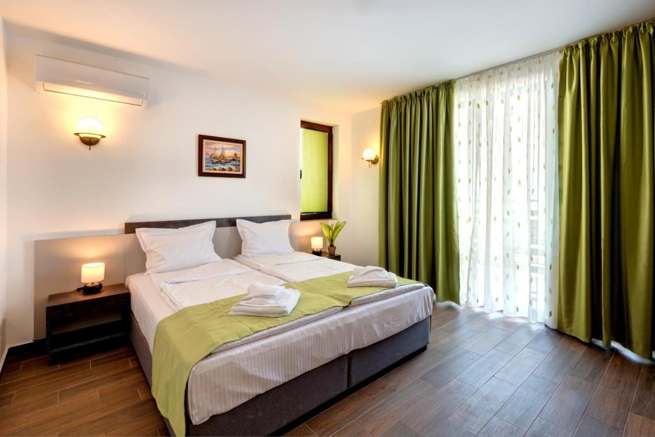 Panorama Blue Family Hotel And Free Parking Nesebar Eksteriør bilde