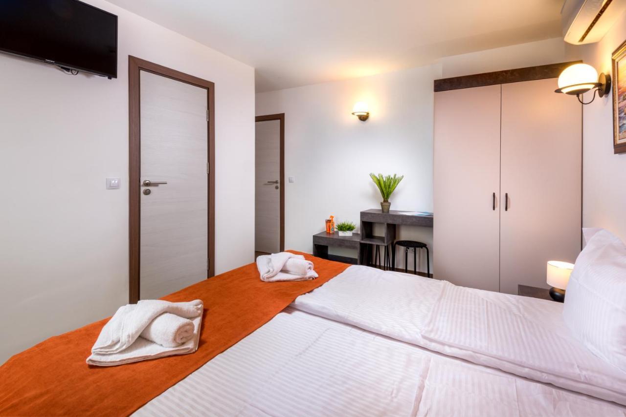 Panorama Blue Family Hotel And Free Parking Nesebar Eksteriør bilde