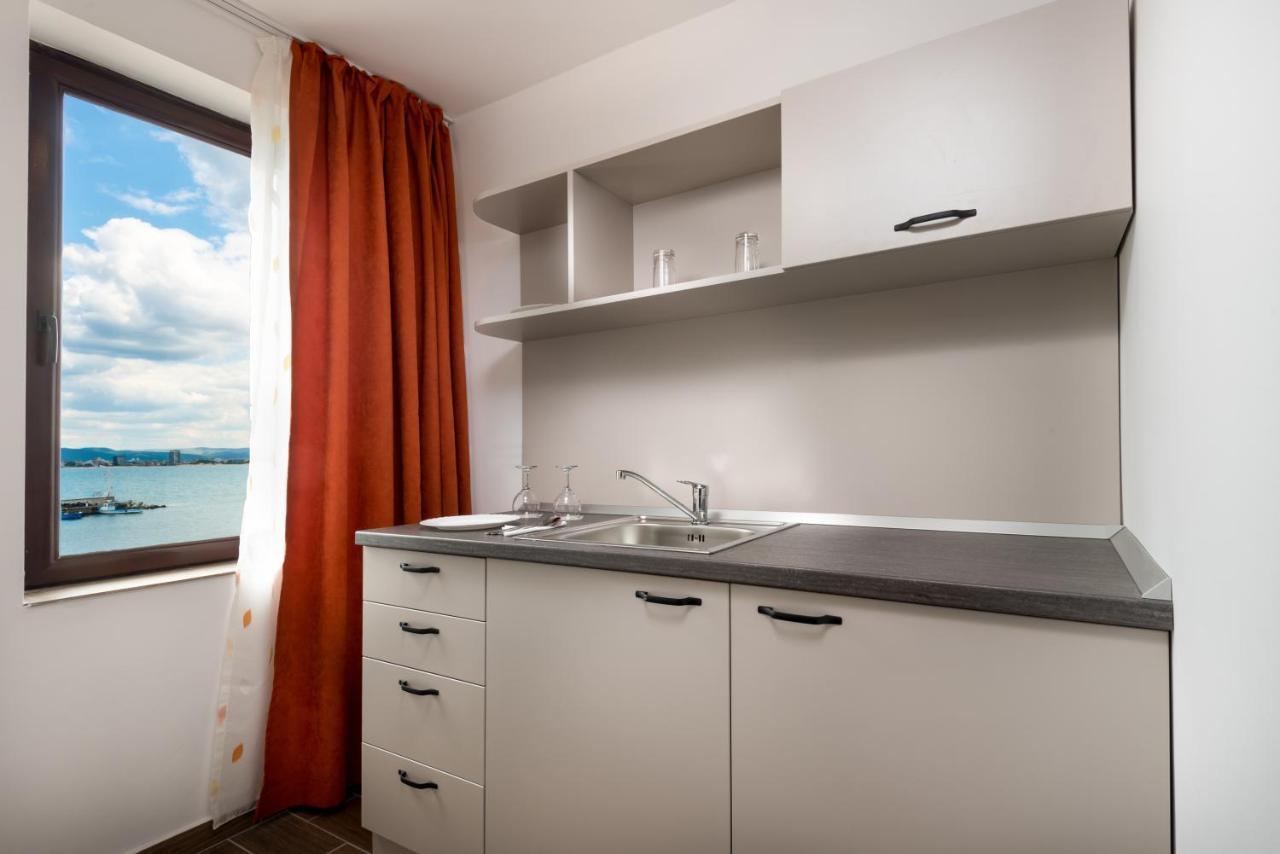 Panorama Blue Family Hotel And Free Parking Nesebar Eksteriør bilde